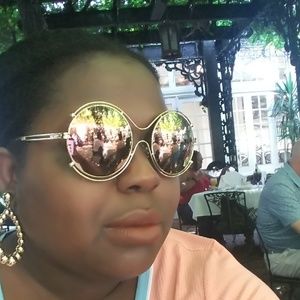 Meet your Posher, Verleen